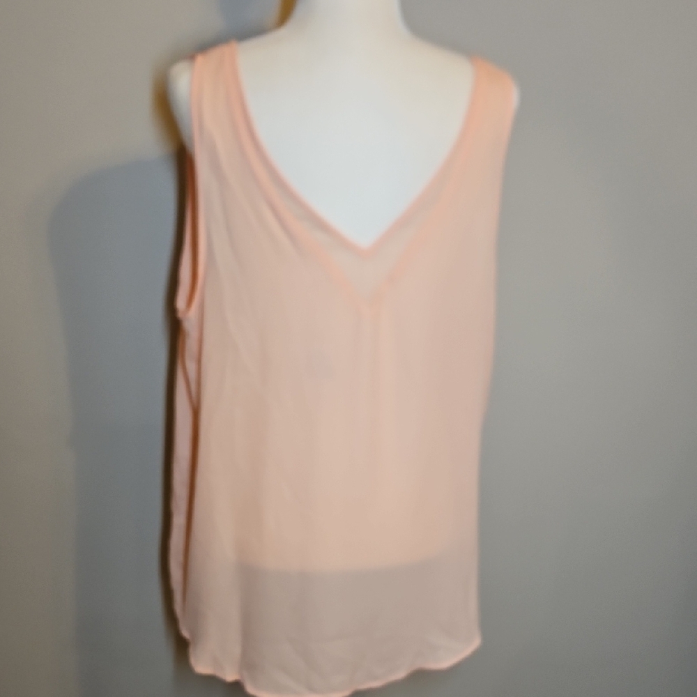 ​Maurices Peach Sleeveless V-Neck Top with Mesh Inset Trim - Picture 4 of 5